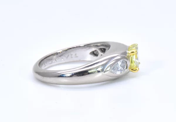 Graff 18k White Gold Fancy Intense Yellow Diamond Ring