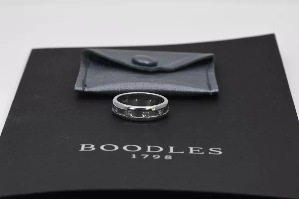 Boodles 'Amare' Ring Platinum Ring Large Size