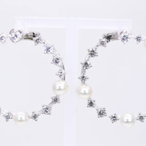 Chopard High Jewellery 6 ct. Diamond and Pearl 18k White Gold Earrings