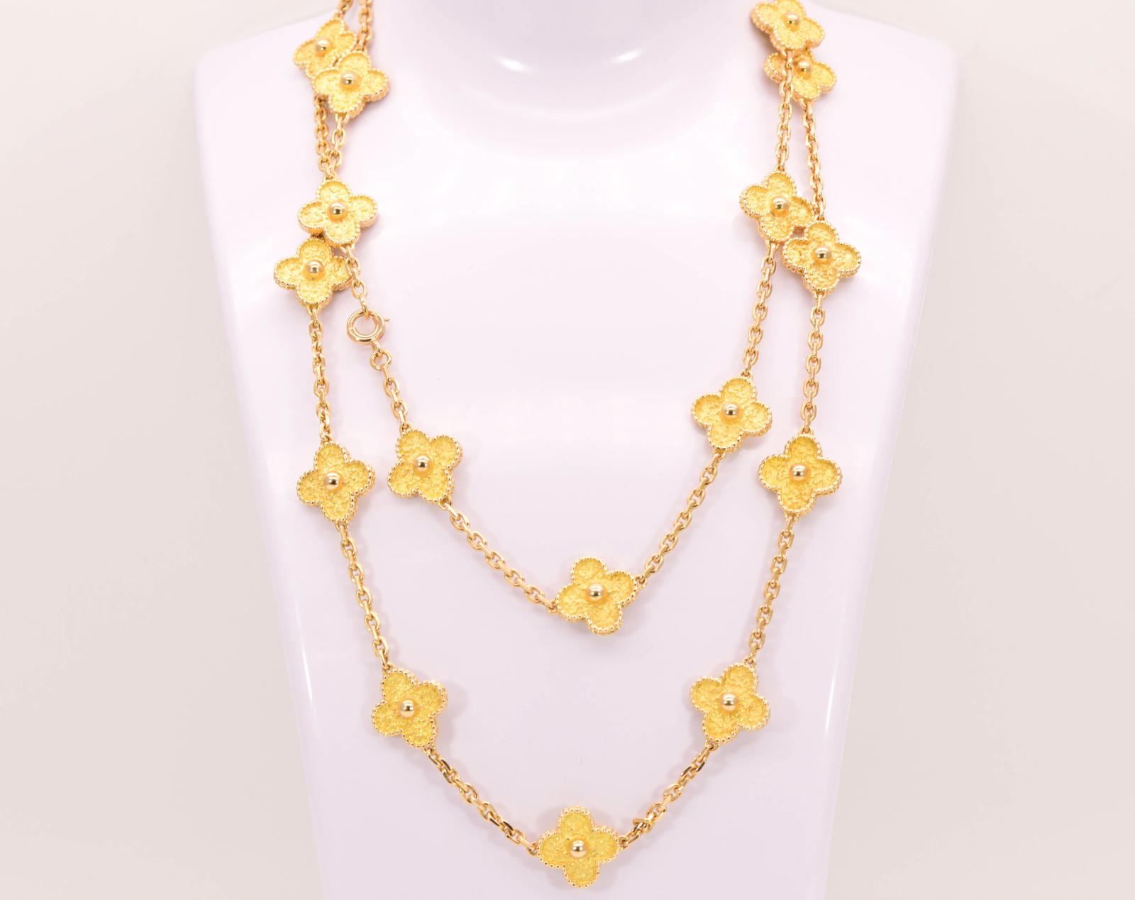 Van Cleef & Arpels Vintage Alhambra Necklace Yellow Gold – STYLISHTOP