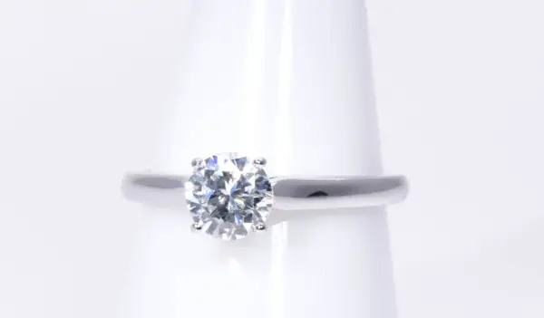 Cartier 0.90 ct Diamond Platinum Engagement Ring
