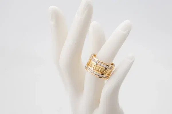 Tiffany & Co Atlas Numeric Ring 18k Yellow Gold 1 Carat Diamonds