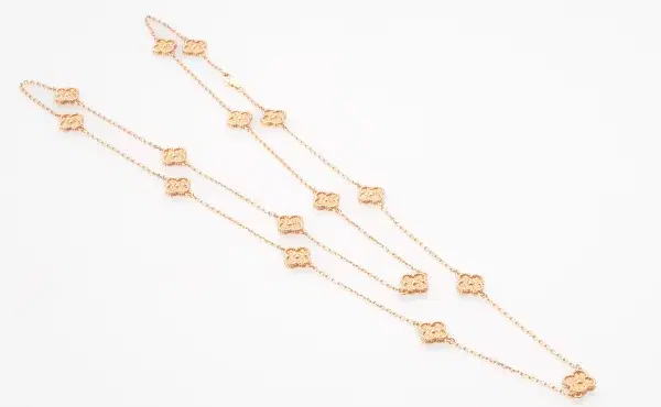 Van Cleef & Arpels Sweet Alhambra Long Necklace, 16 Motifs 18k Rose Gold
